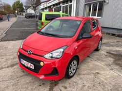 Rot Gebraucht 2019 Hyundai i10 Select Kleinwagen | 6.399 € (Fairer Preis)