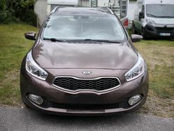 Braun Gebraucht 2013 Kia Ceed Kleinwagen | 7.999 € (Fairer Preis)