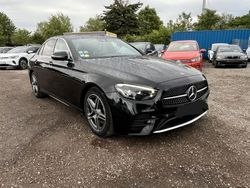 Schwarz Gebraucht 2021 Mercedes E220 AMG line Limousine | 31.500 €
