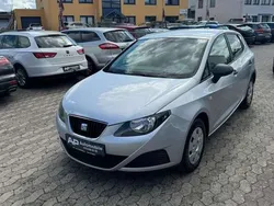 Silber Gebraucht 2011 Seat Ibiza Reference Kleinwagen | 4.000 € (Guter Preis)