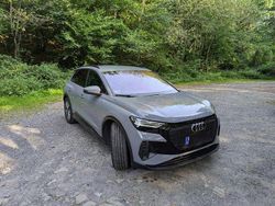 Grau Gebraucht 2023 Audi Q4 e-tron Ambiente SUV | 34.600 € (Fairer Preis)