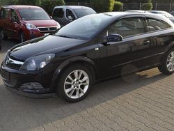 Schwarz Gebraucht 2010 Opel Astra GTC Sport Limousine | 3.750 € (Guter Preis)