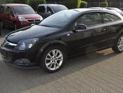 Schwarz Gebraucht 2010 Opel Astra GTC Sport Limousine | 3.590 € (Superpreis)