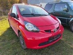 Rot Gebraucht 2006 Toyota Aygo Basis Kleinwagen | 499 € (Superpreis)