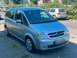 Silber Gebraucht 2005 Opel Meriva Van / Kleinbus | 1.800 € (Fairer Preis)