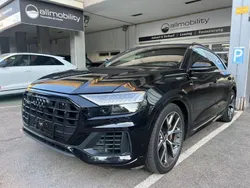 Schwarz Gebraucht 2021 Audi Q8 Sport SUV | 56.600 € (Etwas zu teuer)