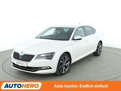Weiß Gebraucht 2018 Skoda Superb Ambition Limousine | 17.360 € (Fairer Preis)