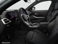 Grau Gebraucht 2024 BMW 330e Kombi | 53.608 €