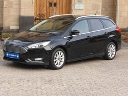 Schwarz Gebraucht 2015 Ford Focus Titanium Limousine | 9.950 € (Etwas zu teuer)