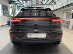 Schwarz Gebraucht 2021 Porsche Cayenne Turbo SUV | 84.900 € (Fairer Preis)