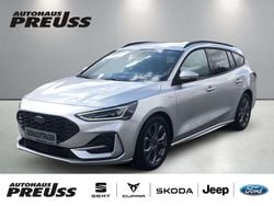 Silber Gebraucht 2023 Ford Focus ST-Line Limousine | 24.445 € (Fairer Preis)