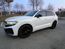 Weiß Gebraucht 2024 VW Touareg R-line SUV | 69.980 € (Guter Preis)