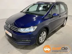 Blau Gebraucht 2022 VW Touran Comfortline Van / Kleinbus | 18.650 € (Superpreis)
