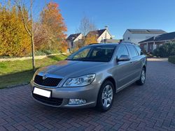 Grau Gebraucht 2009 Skoda Octavia Exclusive Kombi | 6.850 € (Fairer Preis)