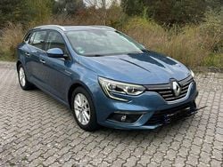 Blau Gebraucht 2017 Renault Mégane IV Intens Limousine | 9.950 € (Guter Preis)