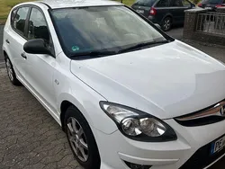 Schwarz Gebraucht 2011 Hyundai i30 Classic Limousine | 4.000 € (Fairer Preis)