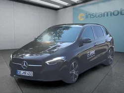 Schwarz Gebraucht 2025 Mercedes B200 Van / Kleinbus | 40.949 €