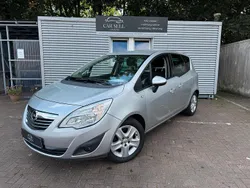 Silber Gebraucht 2011 Opel Meriva Van / Kleinbus | 4.490 € (Fairer Preis)