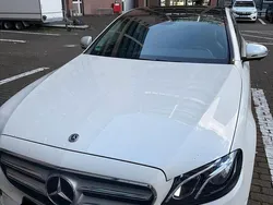 Andere farben Gebraucht 2019 Mercedes E220 AMG line Limousine | 28.500 € (Superpreis)