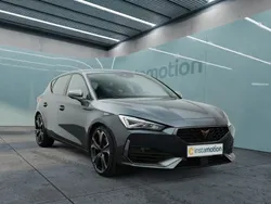 Grau Gebraucht 2024 Cupra Leon VZ Limousine | 33.749 € (Fairer Preis)
