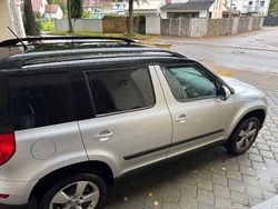 Silber Gebraucht 2014 Skoda Yeti Elegance SUV | 10.200 € (Guter Preis)