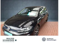 Deep black perleffekt (metallic) Gebraucht 2019 VW Golf VII Highline Limousine | 16.950 € (Fairer Preis)
