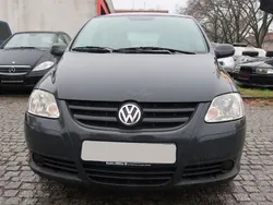 Uranograu Gebraucht 2009 VW Fox Refresh Kleinwagen | 2.990 € (Teuer)