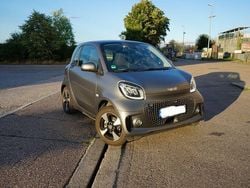 Grau Gebraucht 2022 Smart ForTwo Electric Drive Exclusive Kleinwagen | 14.500 € (Fairer Preis)