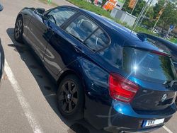 Blau Gebraucht 2013 BMW 118 Kleinwagen | 5.900 € (Fairer Preis)