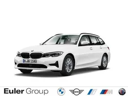 Weiss Gebraucht 2021 BMW 320 Sport Line Kombi | 27.399 € (Guter Preis)