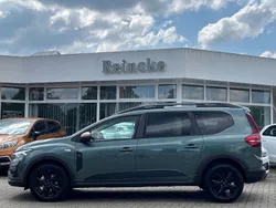 Grün Gebraucht 2023 Dacia Jogger Limousine | 22.990 € (Etwas zu teuer)