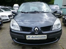 Grau Gebraucht 2007 Renault Scénic II Avantage Van / Kleinbus | 3.490 € (Fairer Preis)