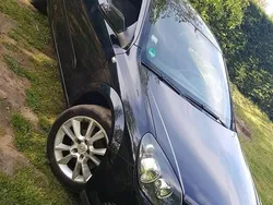 Schwarz Gebraucht 2005 Opel Astra GTC Sport Kombi | 1.890 € (Fairer Preis)