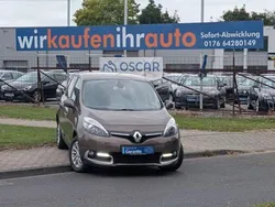 Braun Gebraucht 2014 Renault Scénic III Initiale Paris Van / Kleinbus | 7.899 € (Fairer Preis)