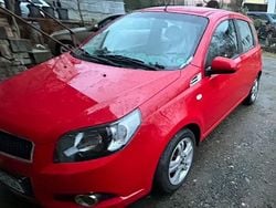 Rot Gebraucht 2011 Chevrolet Captiva SUV | 1.300 €