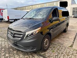 Schwarz Gebraucht 2021 Mercedes Vito Van / Kleinbus | 28.600 € (Fairer Preis)