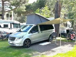 Silber Gebraucht 2017 Mercedes V250 Marco Polo Van / Kleinbus | 41.999 € (Superpreis)
