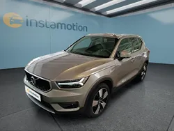 Grau Gebraucht 2020 Volvo XC40 Momentum SUV | 25.349 € (Guter Preis)