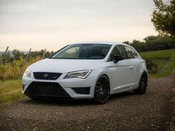 Weiß Gebraucht 2015 Seat Leon SC Style Kleinwagen | 9.990 €