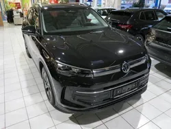 Schwarz Neu 2024 VW Tiguan Life SUV | 39.895 € (Fairer Preis)
