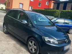 Blau Gebraucht 2009 VW Golf Plus Cross Van / Kleinbus | 5.000 € (Fairer Preis)