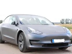 Gebraucht 2022 Tesla Model 3 Standard Range Plus Limousine | 25.200 € (Guter Preis)
