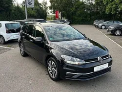 Deep black perleffekt Gebraucht 2018 VW Golf VII Active Kombi | 14.977 € (Fairer Preis)