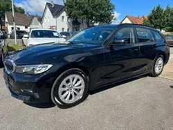 Schwarz Gebraucht 2020 BMW 330 Advantage Kombi | 23.000 € (Superpreis)