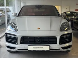 Grau Gebraucht 2022 Porsche Cayenne S Sport SUV | 81.911 € (Etwas zu teuer)