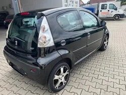 Schwarz Gebraucht 2009 Peugeot 107 Kleinwagen | 1.990 € (Guter Preis)