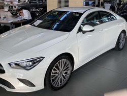 Weiß Gebraucht 2020 Mercedes CLA200 Coupé | 28.000 € (Etwas zu teuer)