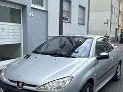 Grau Gebraucht 2002 Peugeot 206 CC Cabrio | 1.100 € (Fairer Preis)