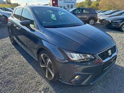 Grau Gebraucht 2024 Seat Ibiza FR Limousine | 18.490 € (Guter Preis)