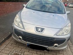 Silber Gebraucht 2006 Peugeot 307 Limousine | 1.700 € (Fairer Preis)